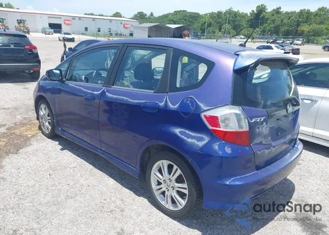 2010 Honda Fit Sport z USA, uszkodzony, nr VIN JHMGE8H47AS008199